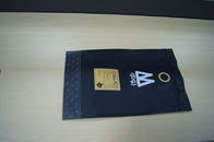 Les sachets en matière plastique de Moyee empaquetant noir mat tiennent la poche avec le sac de café de valve
