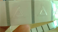 Petit pain transparent d'autocollant de triangle de labels de douille du rétrécissement 2500pcs avec Braille