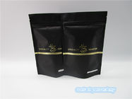 Les sachets en matière plastique de poudre de café empaquetant, logo ont imprimé le noir mat de empaquetage de grain de café