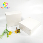 L'emballage blanc de carton de couleur enferme dans une boîte le divers logo de Fleixble de carte adapté aux besoins du client
