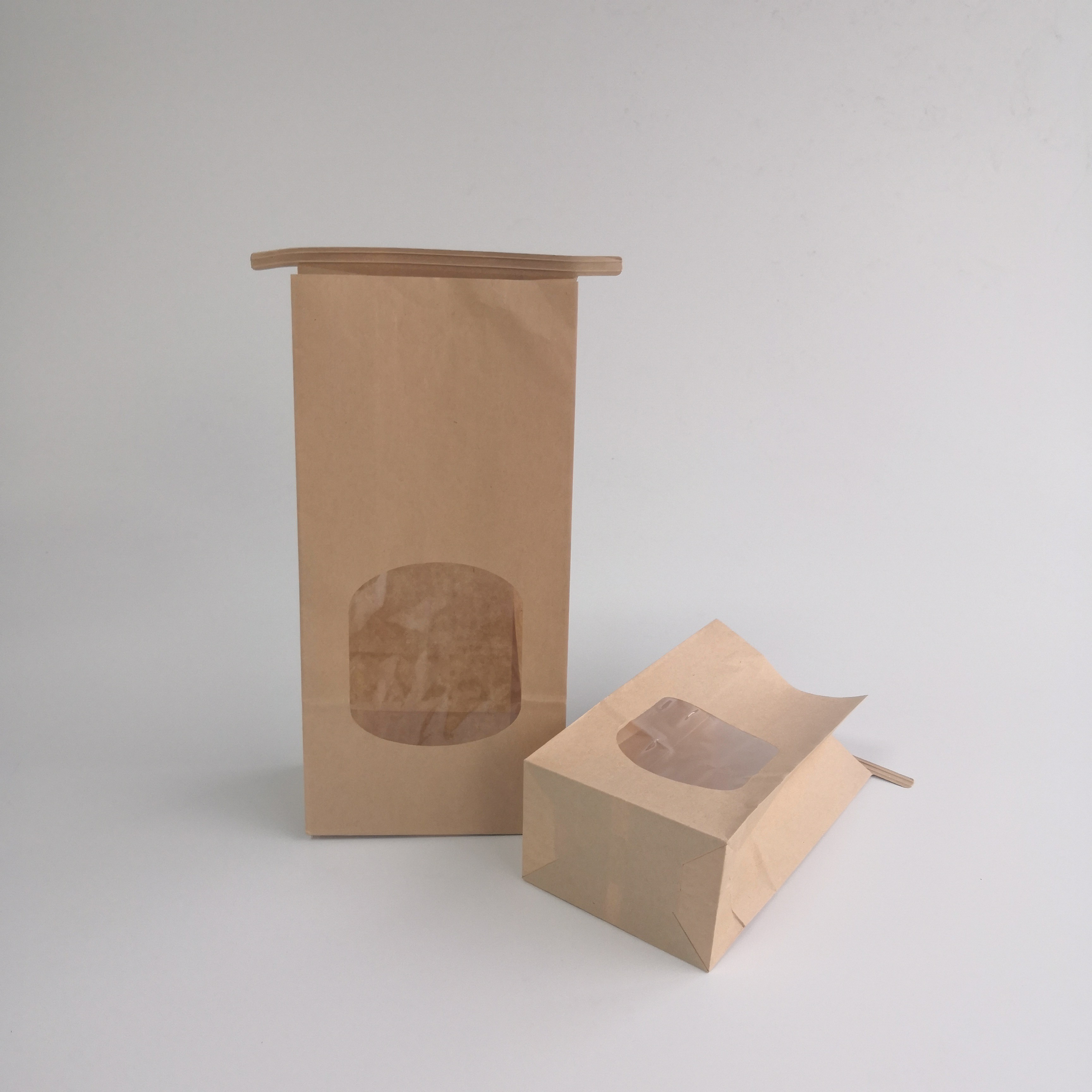 Biens sulfurisés de sacs en papier adaptés aux besoins du client par gousset de côté de Brown de lien de bidon avec la fenêtre