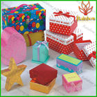 Rose et boîte de papier de boîte-cadeau colorée orange empaquetant la boîte de papier de Recycable