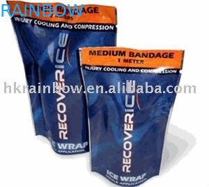 Le joint latéral tiennent l'emballage de sachet en plastique de casse-croûte avec la tirette pour le riz