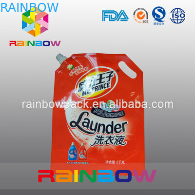 Tenez l'emballage de poche de bec/détergent de blanchisserie empaquetant Doypack avec le bec