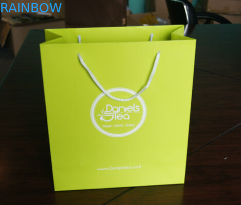 Sacs en papier verts faits sur commande de Papier d'emballage avec le sac d'emballage de thé de poignée de coton