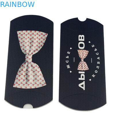 Boîte de papier d'extension noire de cheveux blancs avec la taille et le logo adaptés aux besoins du client dans la forme d'oreiller