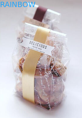 La catégorie comestible a adapté les sachets en matière plastique brillants de conception empaquetant des sacs de biscuits