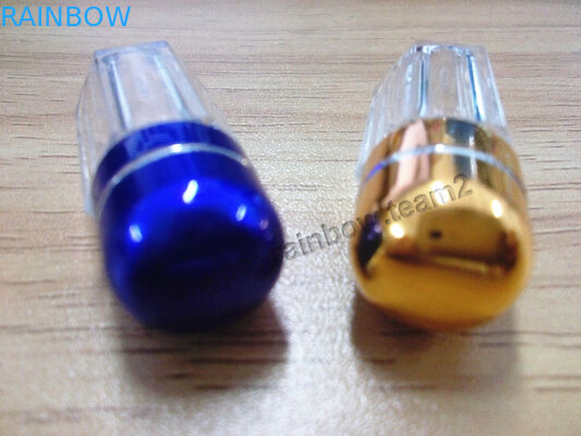 Des capsules et des pilules sexuelles. Des petites pilules en plastique, en forme de capsule.