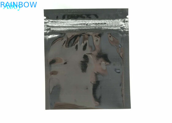 Sachets en matière plastique de soins de la peau cosmétiques empaquetant le logo adapté aux besoins du client pour les masques faciaux