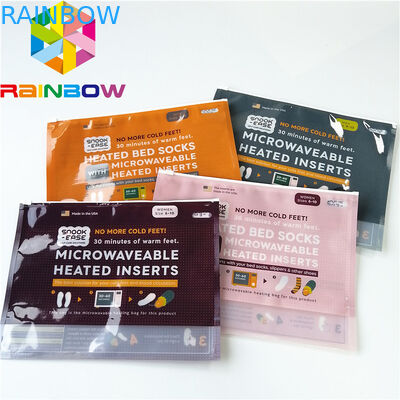 L'empaquetage de sachets en matière plastique de vêtement des sous-vêtements des hommes se tiennent glissant la coutume de sac de tirette