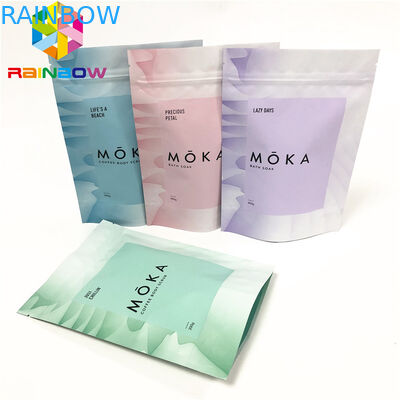 Le corps frottent le support vers le haut de la poche zip-lock le sac que réutilisable d'emballage avec des entailles de larme a adapté des poches aux besoins du client