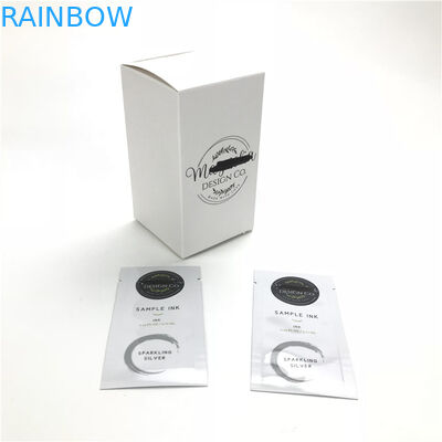 La petite poche jetable adaptée aux besoins du client témoin pour le côté facial du sérum trois d'oeil de détergent a scellé le sachet pour des produits de maquillage