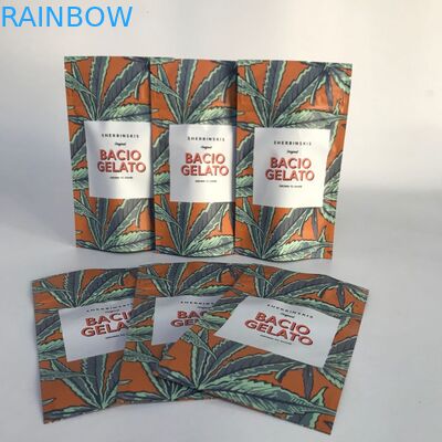 Tenez les sacs de empaquetage gommeux avec la tirette de preuve d'enfant