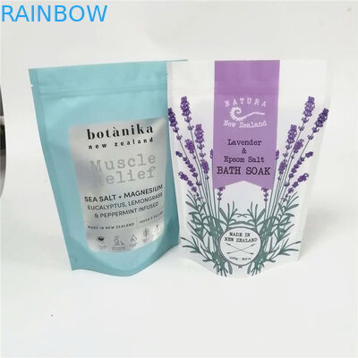 Sachets en matière plastique de sel de mer d'océan empaquetant l'individu tenant le logo fait sur commande rescellable