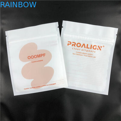 Emballage imprimé par coutume plate de sachets en matière plastique pour le dispositif d'alignement de dents