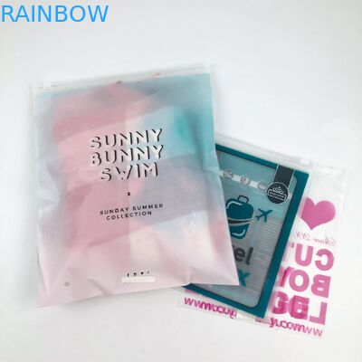 Doypack Matte Cosmetic Packaging Bag Stand vers le haut de Mylar pour l'emballage facial de tissu