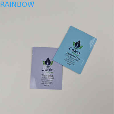 Les collations et les grains de café, petits sacs en feuille pour les échantillons