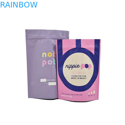 Un sac à fermeture à glissière de taille parfaite pour les emballages d'échantillons cosmétiques