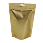 En plastique rescellables tiennent le papier d'aluminium d'or de sacs d'emballage de café de poche