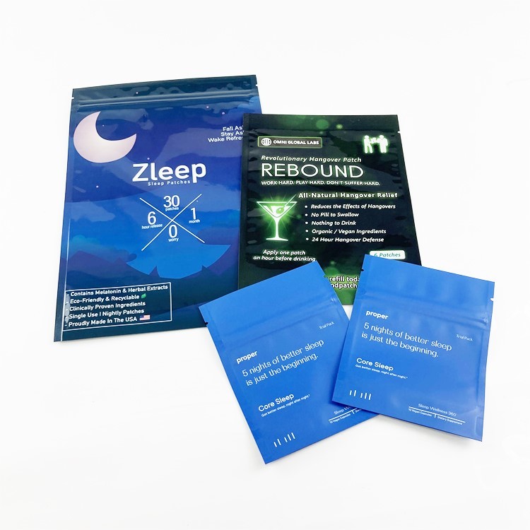 Le sachet vide biodégradable de papier d'emballage d'aluminium met en sac le sac scellé par côté cosmétique témoins trois