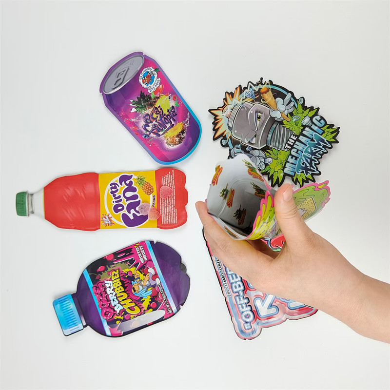 Logo personnalisé conception d'impression 3.5g sacs de stock à découpe irrégulière sac anti-odeur à découpe Mylar sac fermeture à glissière