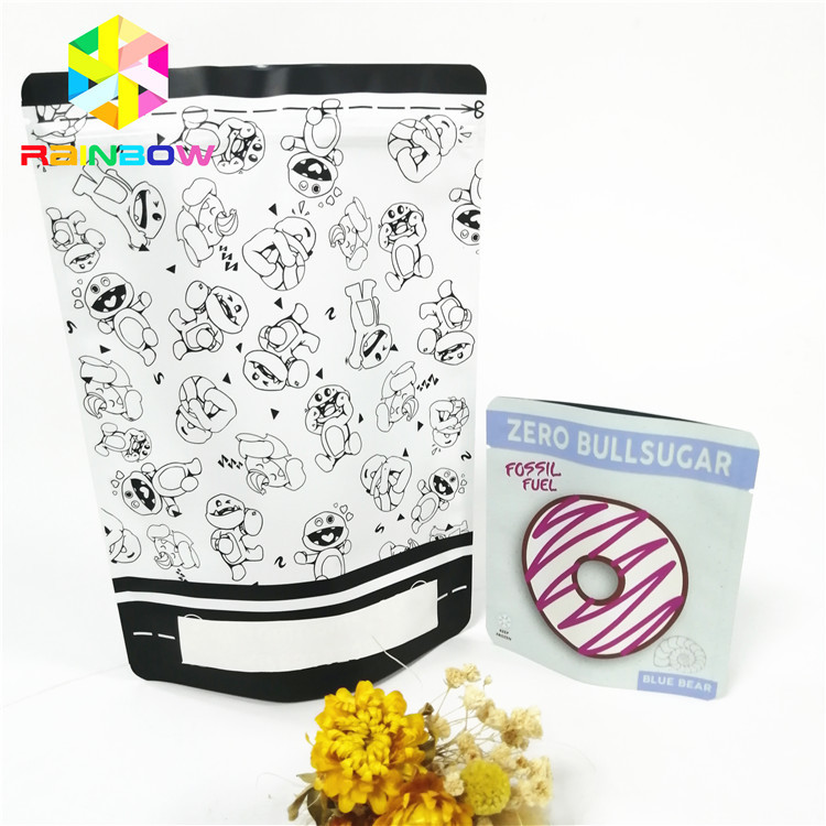 Matt Finish Pet Food Pouch avec fonctionnalité réutilisable et fermeture à fermeture à glissière