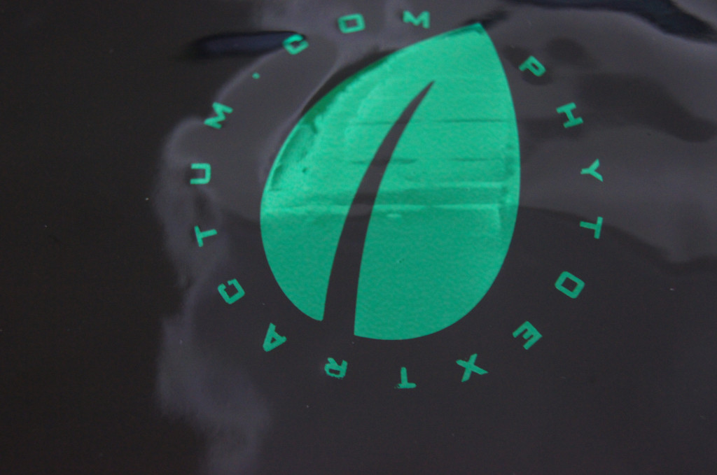 Encens de fines herbes avant clair empaquetant le logo fait sur commande recyclable pour le congé de tabac