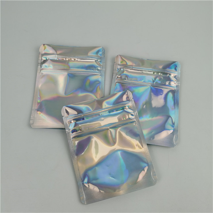 Un sac en papier plastique avec fonction anti-odeur et logo personnalisé