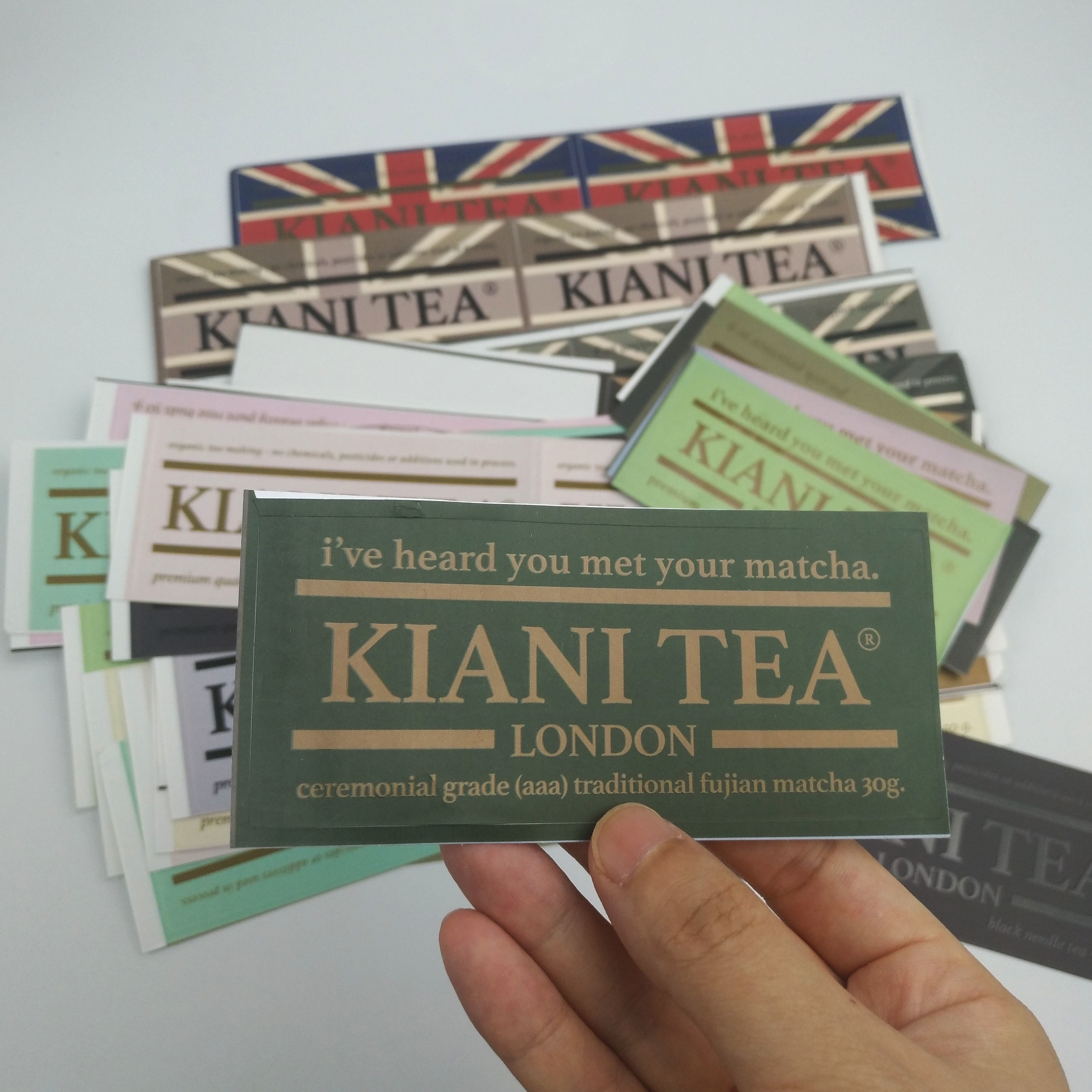 Acceptez l'OEM fait sur commande de logo que Fashionabl a imprimé les autocollants imperméables d'étiquette adhésive de label adhésif de vin d'autocollants