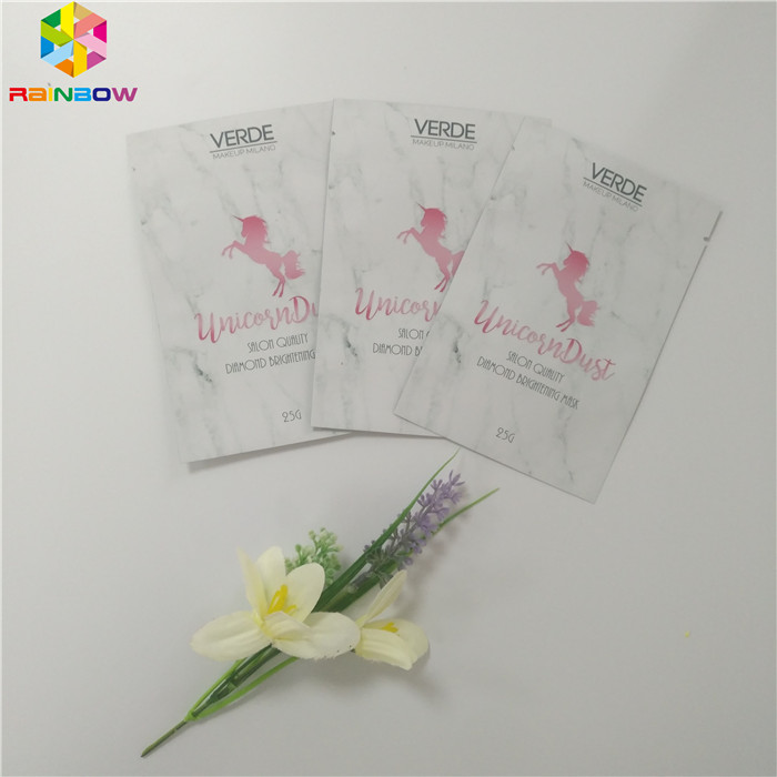 Finition extérieure imprimée brillante cosmétique de papier d'aluminium de sac d'emballage de masque facial