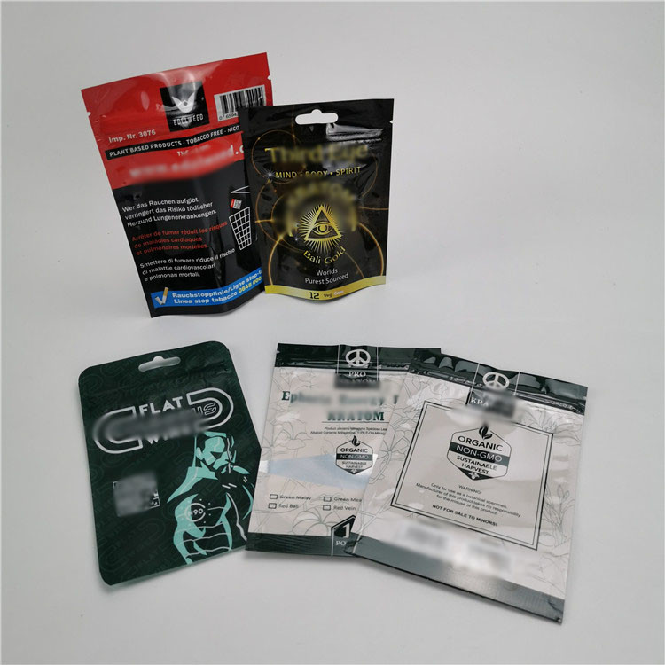 L'empaquetage de biscuits de sucrerie en plastique tiennent le sac résistant de sortie d'enfant de preuve d'odeur de poche