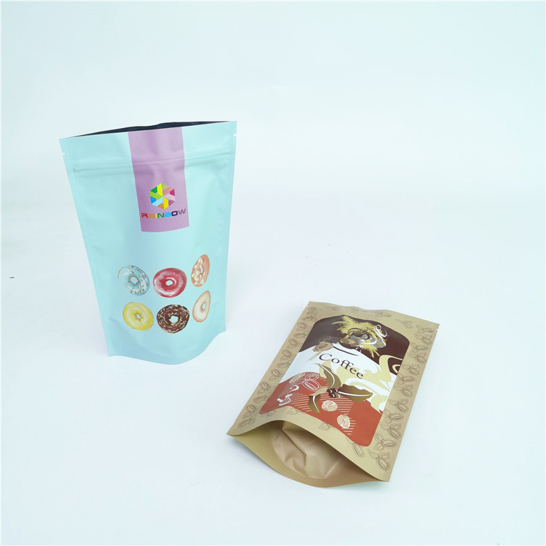 Tenez la poche zip-lock d'aluminium le corps de empaquetage de papier d'aluminium que frottent les sacs crèmes de Packging