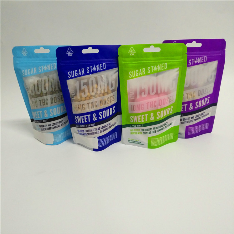 La preuve en plastique d'odeur d'enfant de catégorie comestible de soudure à chaud se tiennent vers le haut de l'emballage gommeux comestible de serrure de fermeture éclair de poche