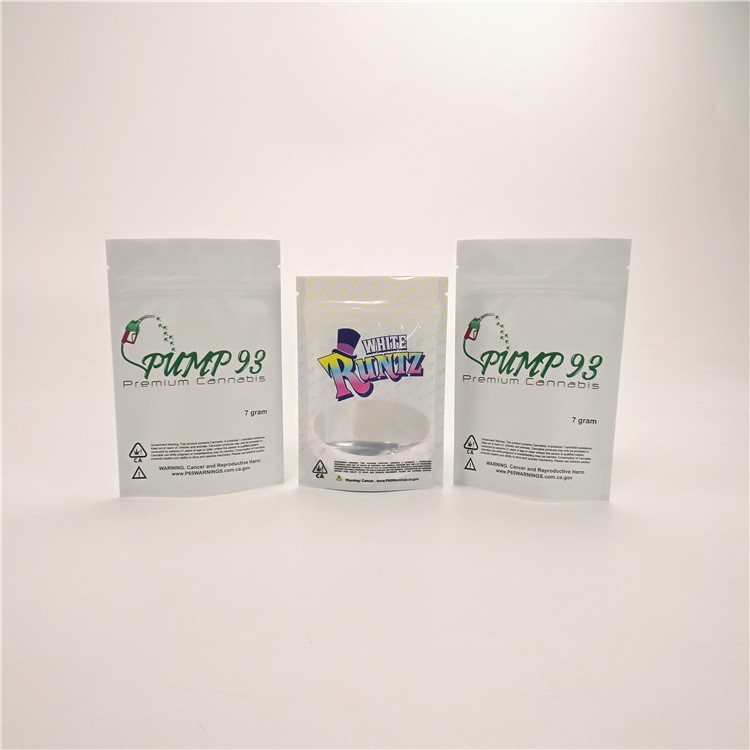 Prélevez la poche librement adaptée aux besoins du client de médecine de biscuits de jungle de runtz de sacs de la preuve CBD d'enfant avec la fenêtre