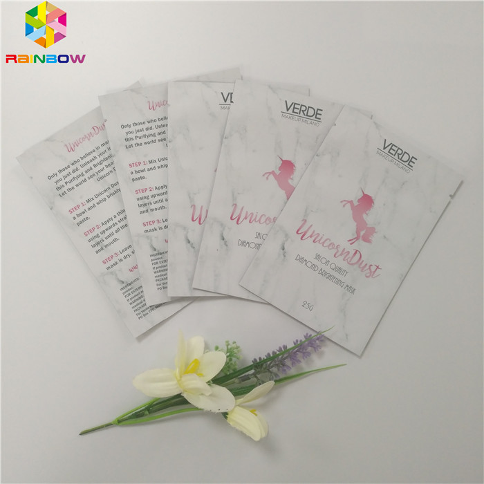 La gravure de papier d'aluminium imprimant le MOPP se tiennent vers le haut de la poche