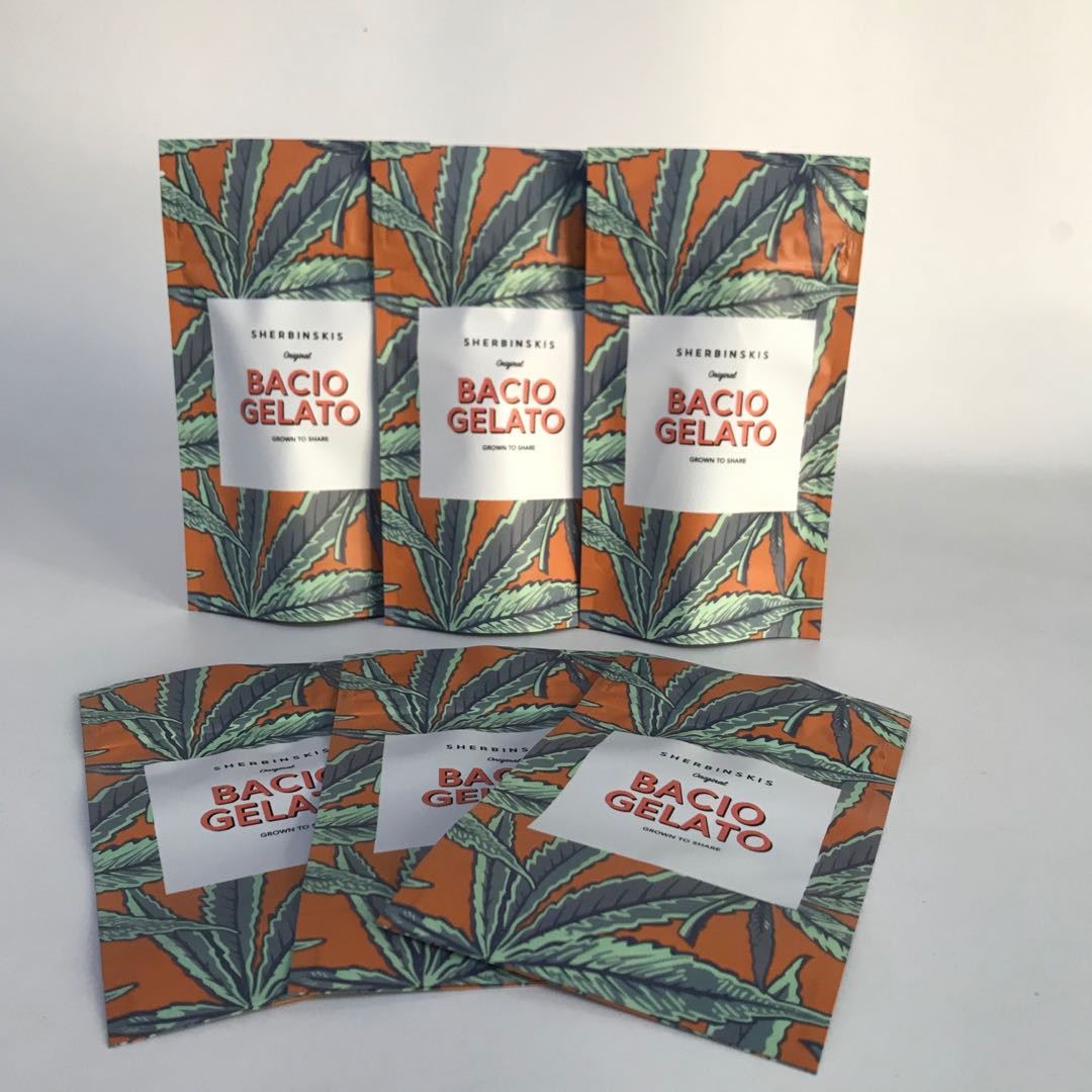 Tenez les sacs de empaquetage gommeux avec la tirette de preuve d'enfant