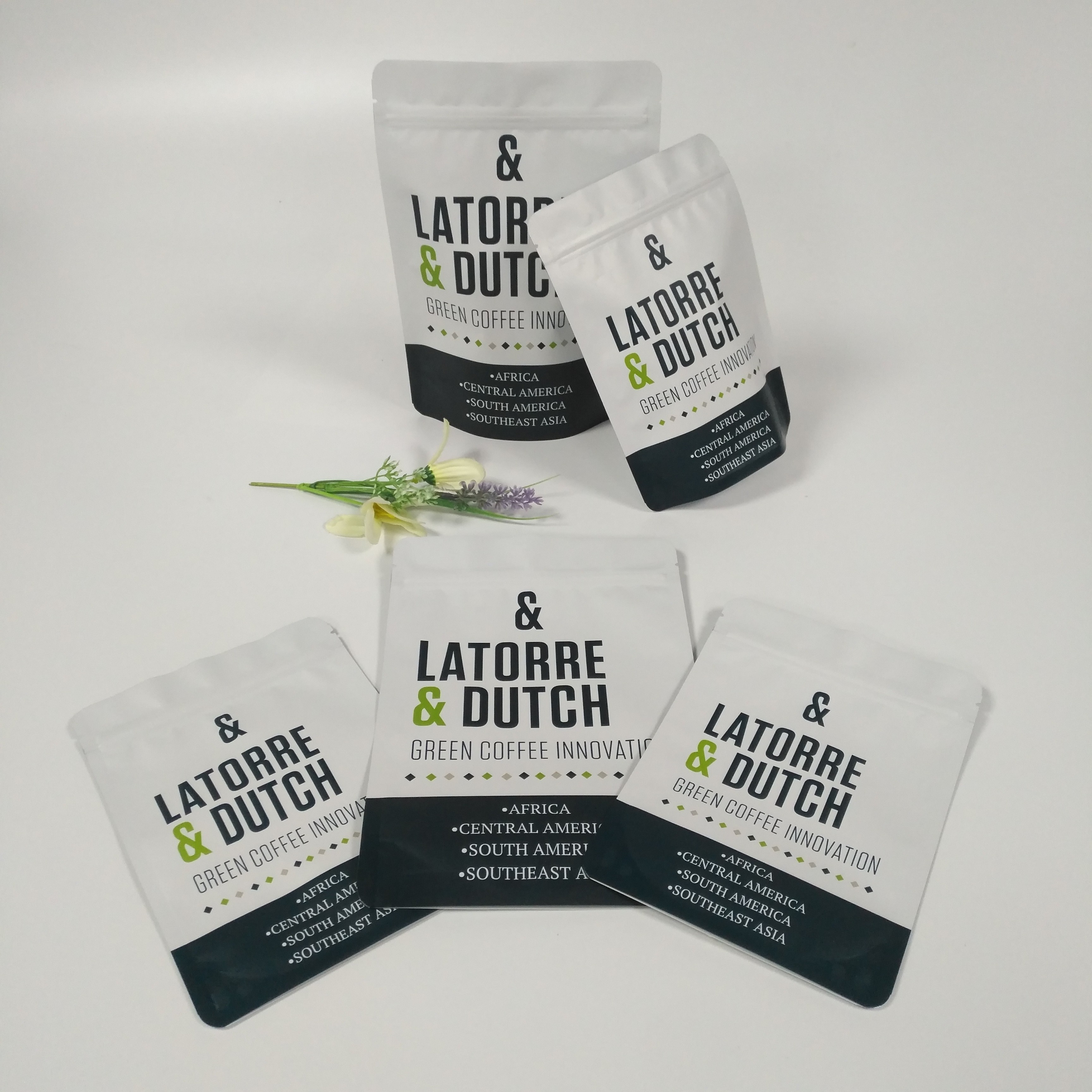 Papier d'aluminium de empaquetage CMYK de 110 microns de sac extérieur brillant de casse-croûte