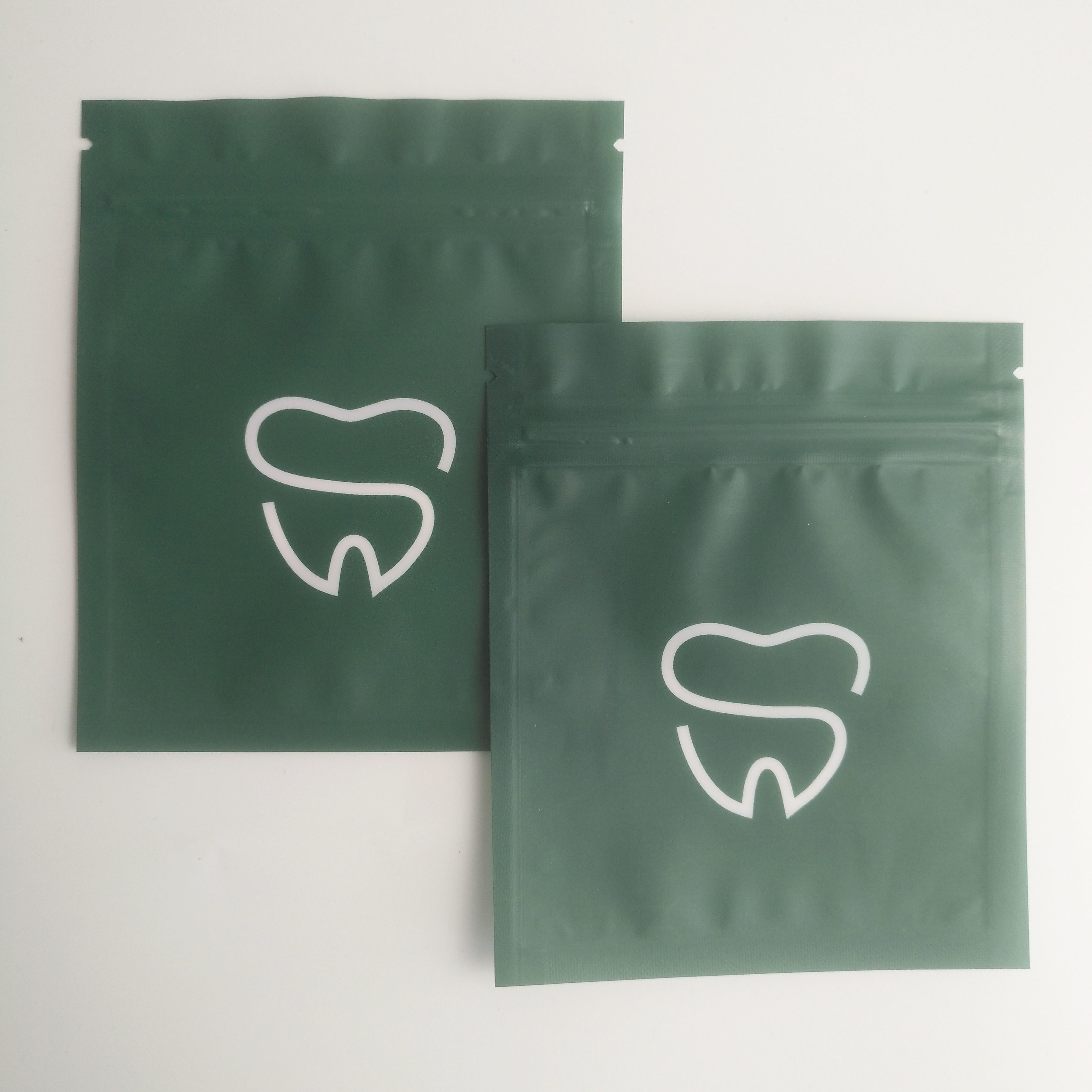 PE Mylar Matte Packaging Bags Cmyk With de 120mic MOPP un côté