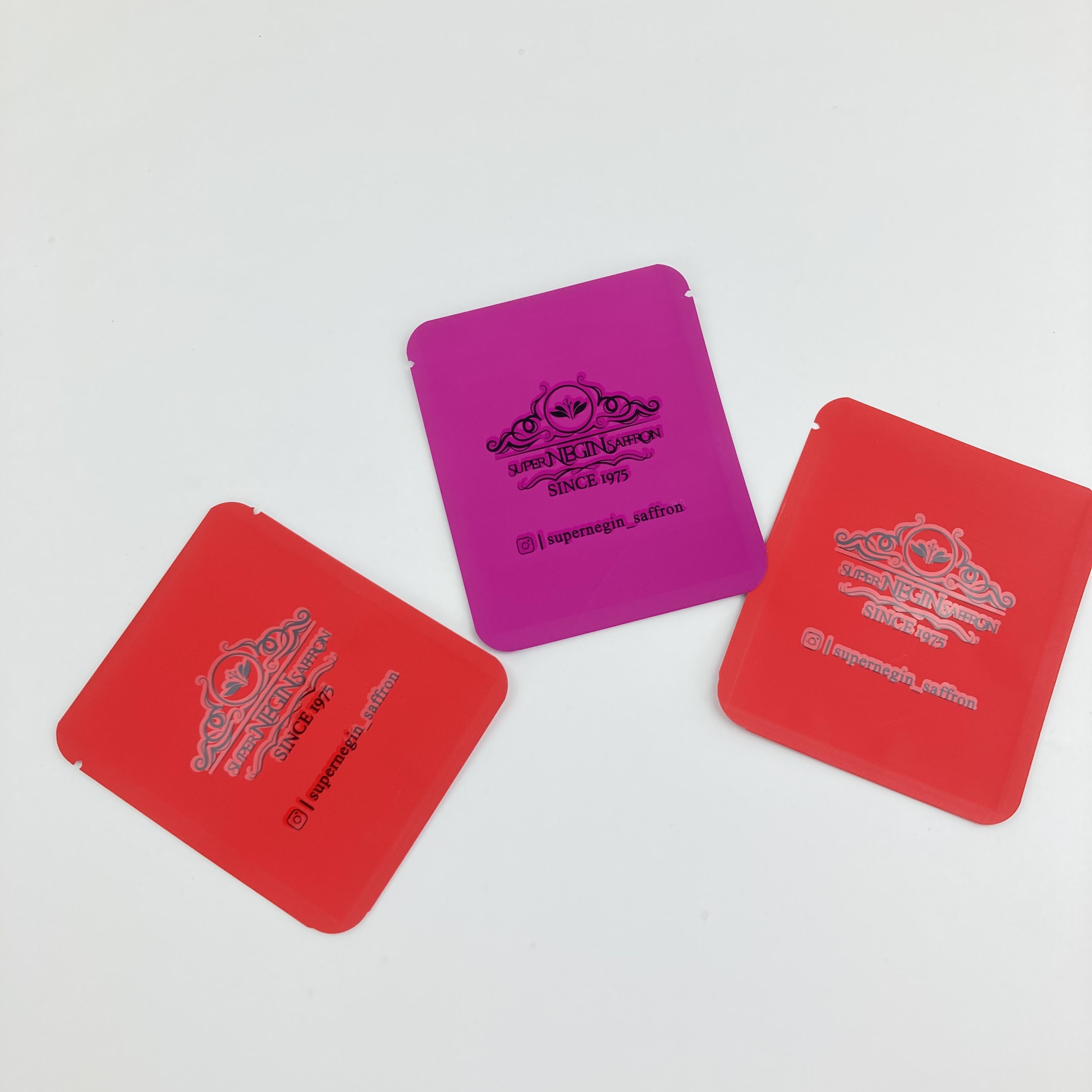 La matte faite sur commande en gros de thé de graine d'emballage alimentaire de papier aluminium met en sac à plat des écrous empaquetant le sac