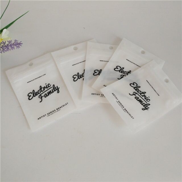 GV VMPET d'emballage de sachets en matière plastique de l'ANIMAL FAMILIER NY 200mic CMYK pour le bracelet de boucle d'oreille