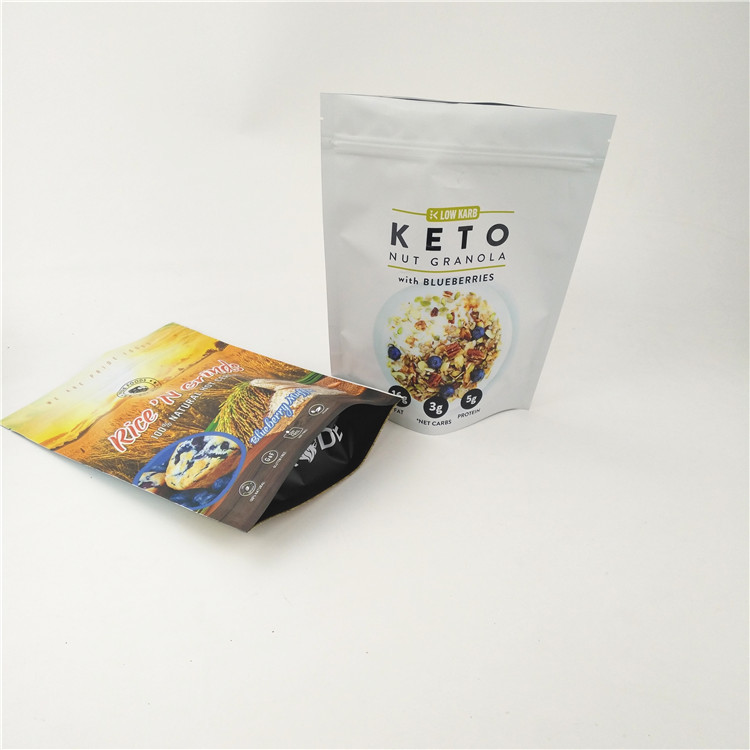 Le sac rescellable de CMYK CPP Mylar givré tiennent la tirette 120mic MOPP de Doypack