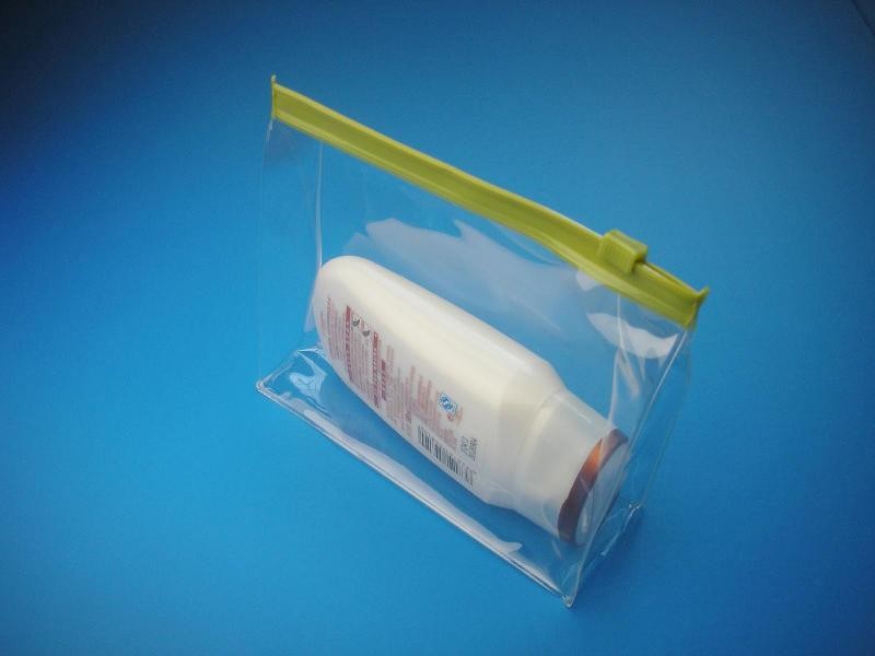 Poches en plastique de PVC poly pour des cosmétiques empaquetant avec la tirette de glisseur