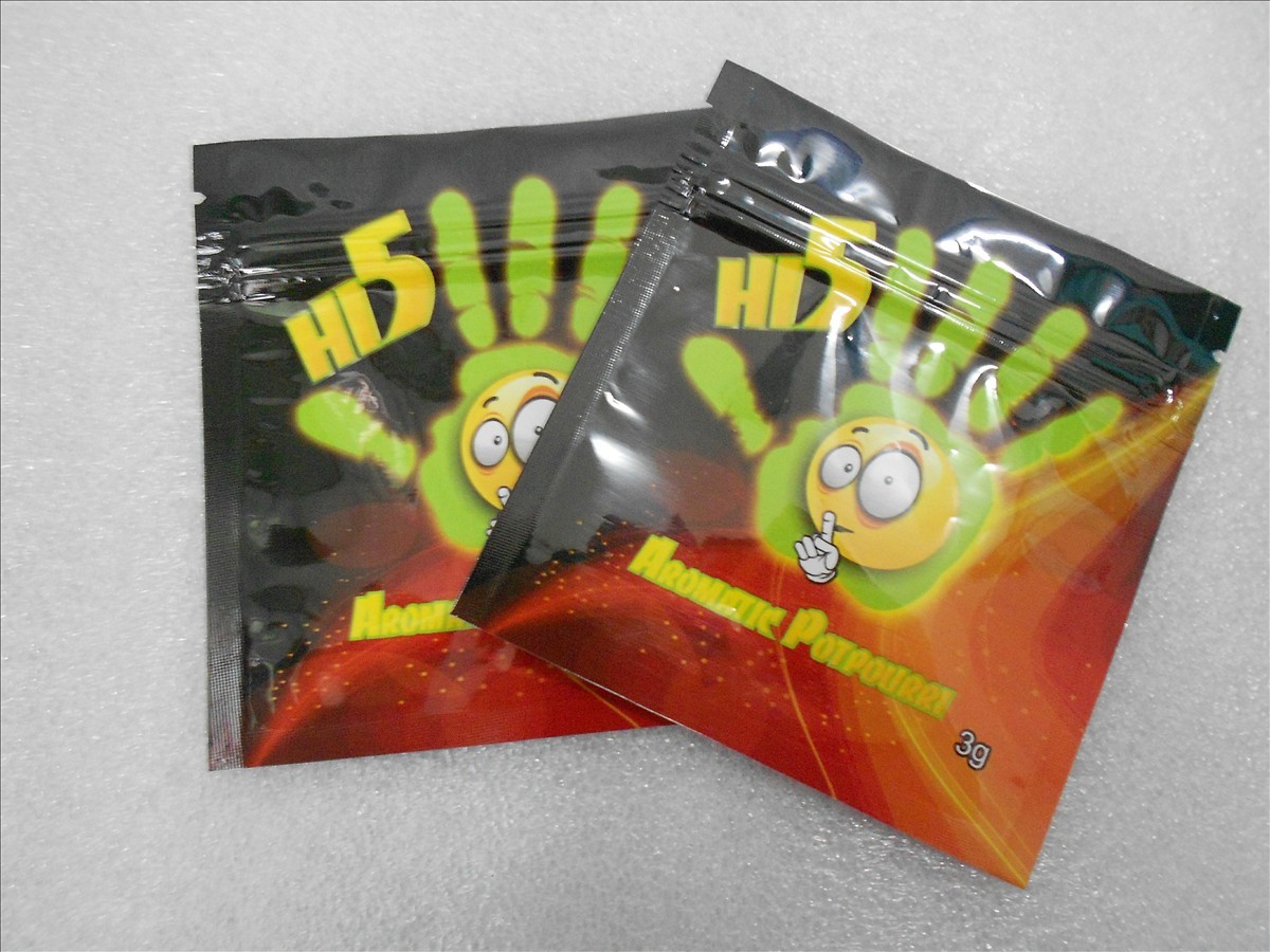 L'eau - sacs de fines herbes d'emballage d'encens d'ANIMAL FAMILIER + de VMPET + de PE de preuve