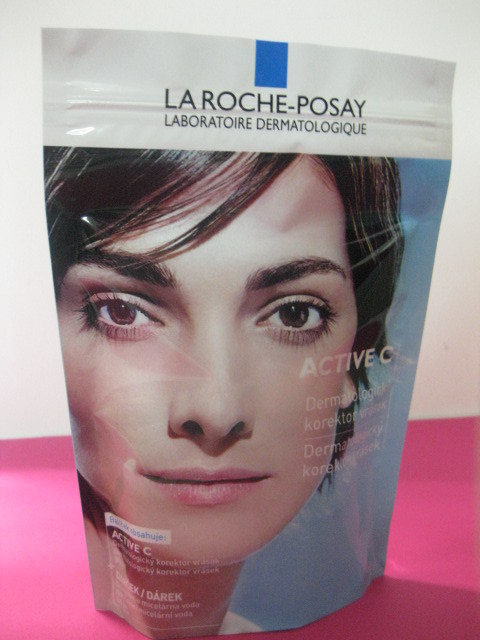 L'empaquetage cosmétique de sachets en matière plastique d'impression se lèvent pour La Roche Posay