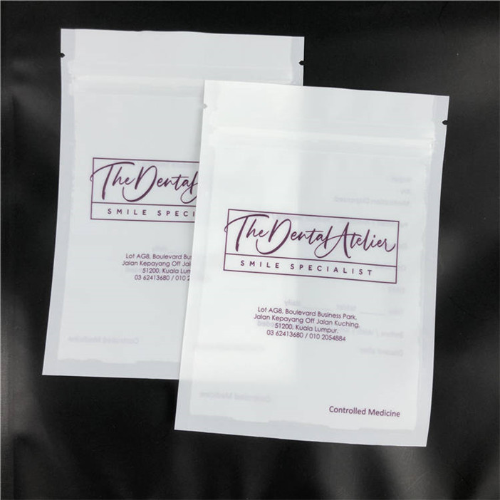 La coutume a imprimé l'espace libre latéral plat de Mylar Matte Packaging Bags With One de dispositifs d'alignement