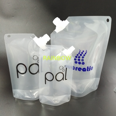 Le support vers le haut de la poche de bec empaquetant le bec liquide met en sac l'emballage alimentaire réutilisable